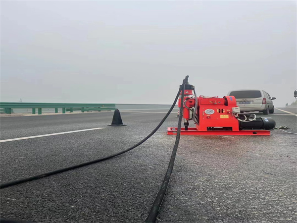 灵石马路路基路面开裂下沉注浆加固灌浆